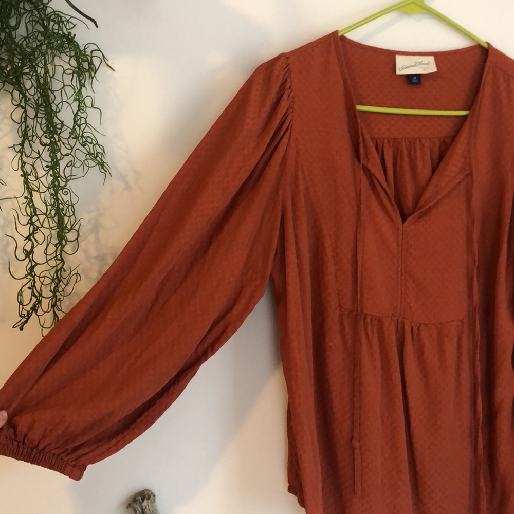 Universal threads boho top